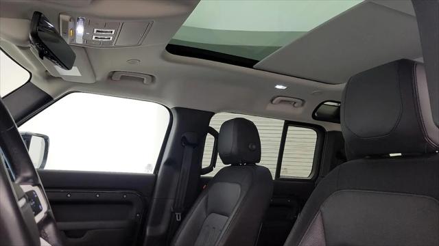 2022 Land Rover Defender 110 X-Dynamic SE