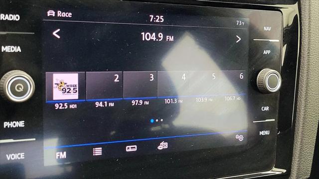 2019 Volkswagen Golf R 2.0T w/DCC & Navigation