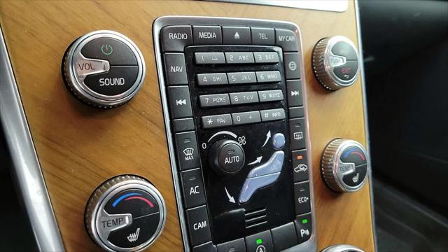 2017 Volvo XC60 T5 Inscription