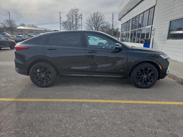 2025 Buick NV Sport Touring FWD