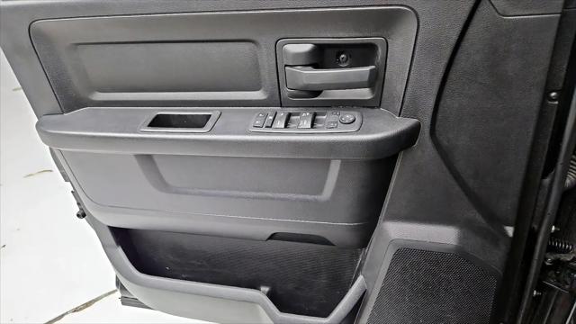 2024 Ram 1500 Classic Tradesman Crew Cab 4x4 6'4" Box