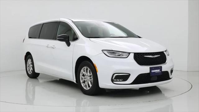 2025 Chrysler Pacifica Select for sale in Newport News, VA