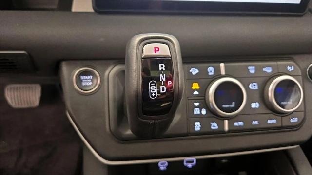 2023 Land Rover Defender 90 SE