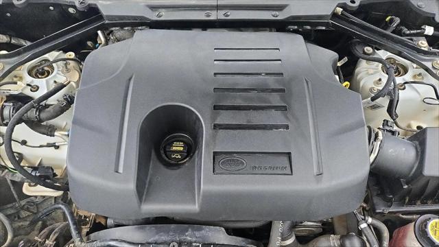 2023 Land Rover Defender 90 SE