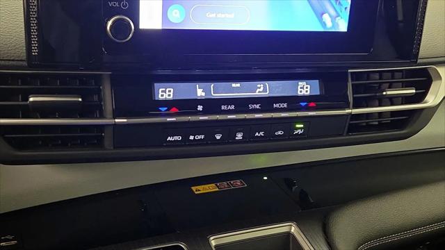 2025 Toyota Sienna LE