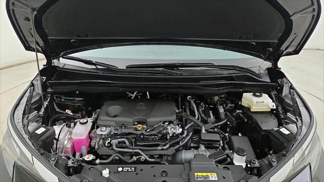 2025 Toyota Sienna LE