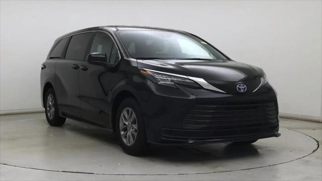 2025 Toyota Sienna LE for sale in Newark, DE