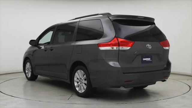 2014 Toyota Sienna XLE 7 Passenger