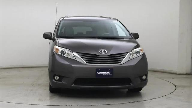 2014 Toyota Sienna XLE 7 Passenger