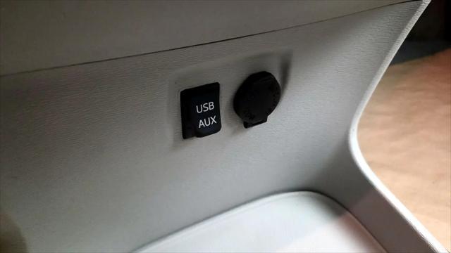 2014 Toyota Sienna XLE 7 Passenger