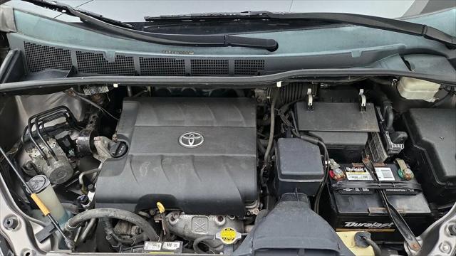 2014 Toyota Sienna XLE 7 Passenger