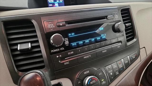 2014 Toyota Sienna XLE 7 Passenger