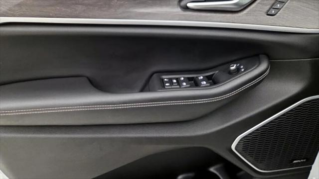 2023 Jeep Grand Cherokee 30th Anniversary