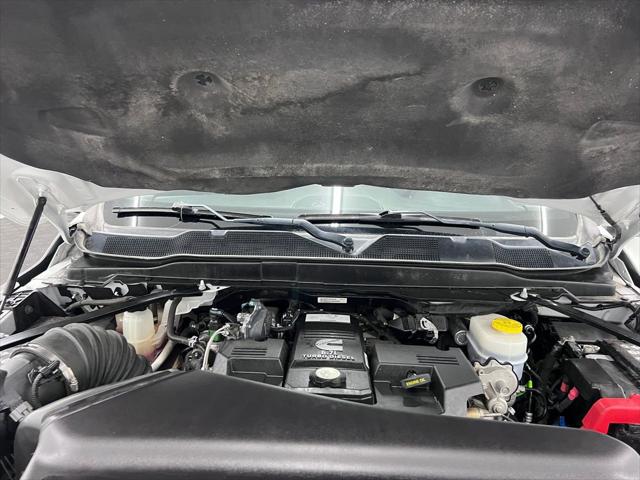 2021 Ram 3500 Tradesman Crew Cab 4x4 8' Box