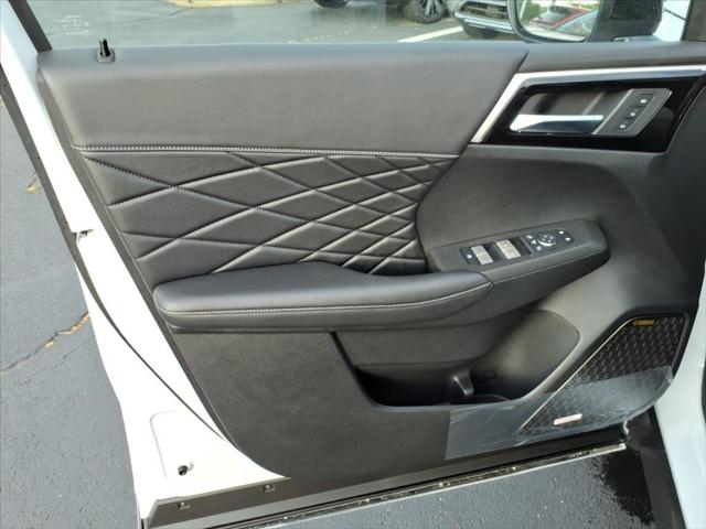 2026 Mitsubishi Outlander PHEV Black Edition S-AWC