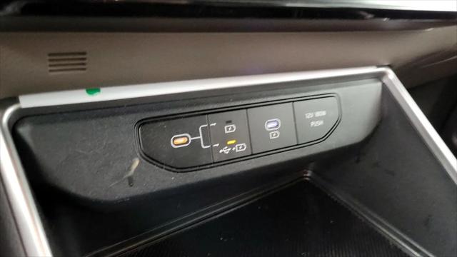 2025 Kia Carnival MPV LXS