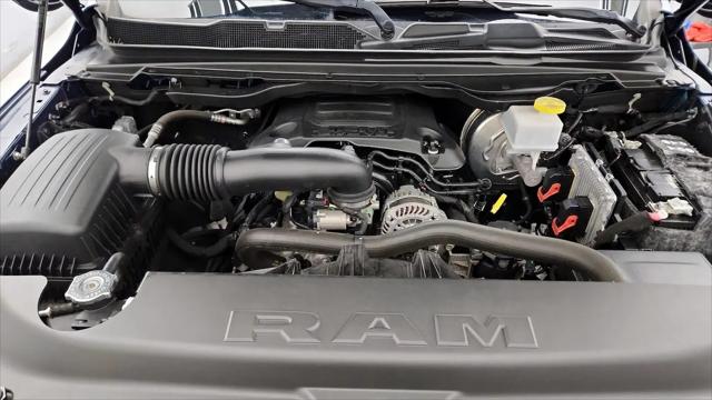 2020 Ram 1500 Big Horn Crew Cab 4x4 5'7" Box