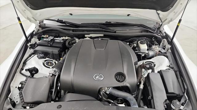 2015 Lexus IS 250 Crafted Line
