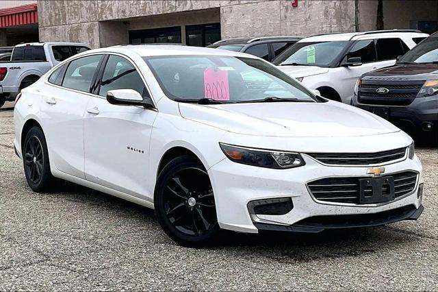 2018 Chevrolet Malibu LT for sale in Montevideo, MN
