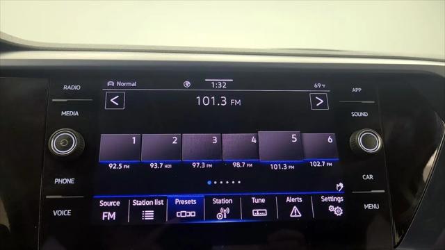 2023 Volkswagen Taos 1.5T SE