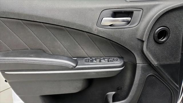 2022 Dodge Charger SXT RWD