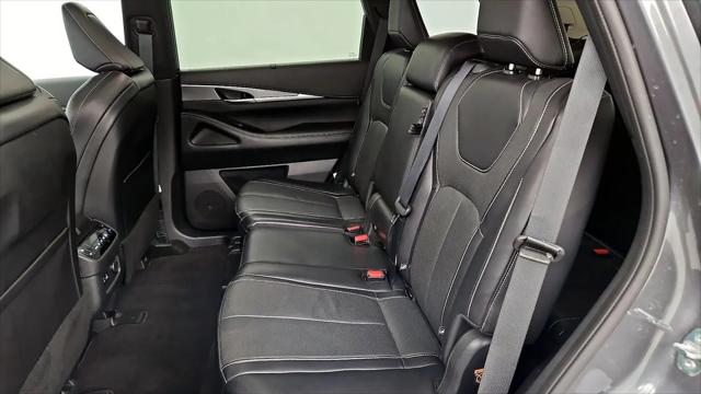 2022 INFINITI QX60 LUXE AWD