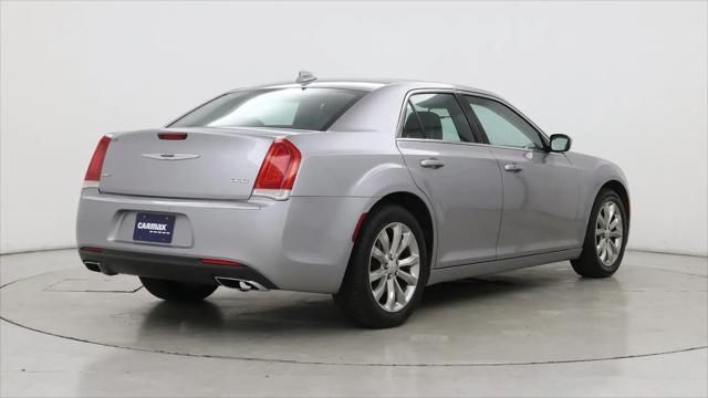 2015 Chrysler 300 Limited