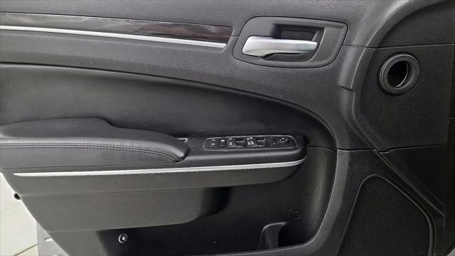 2015 Chrysler 300 Limited