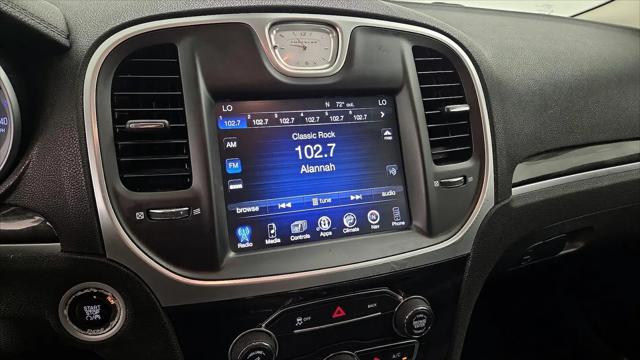 2015 Chrysler 300 Limited