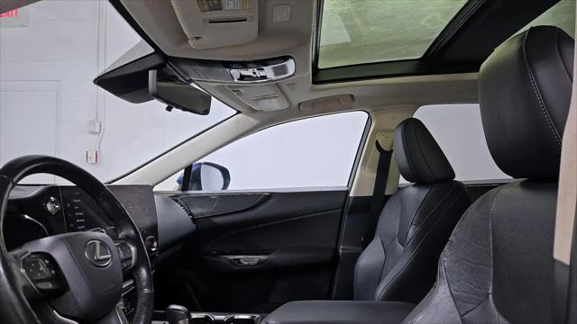 2022 Lexus NX 350h Luxury