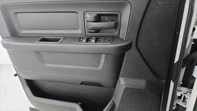 2020 Ram 3500 Tradesman Crew Cab 4x4 8' Box