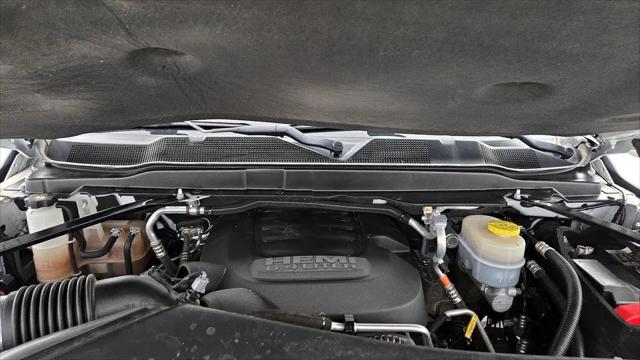 2020 Ram 3500 Tradesman Crew Cab 4x4 8' Box