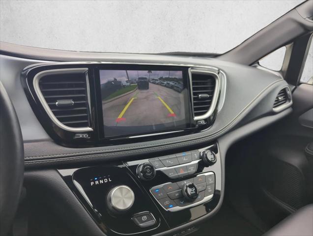 2021 Chrysler Pacifica Touring L