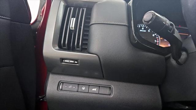 2022 Nissan Pathfinder SL 2WD