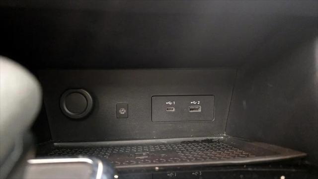 2022 Nissan Pathfinder SL 2WD