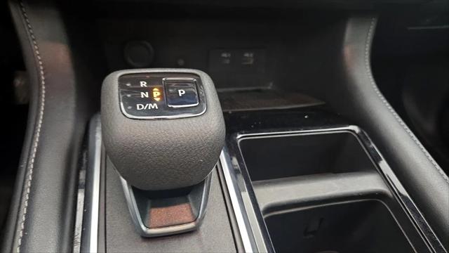 2022 Nissan Pathfinder SL 2WD