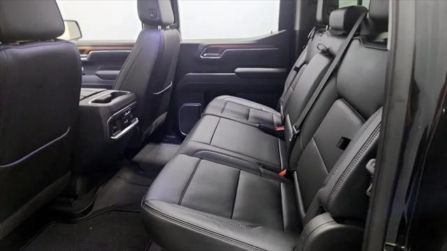 2023 GMC Sierra 1500 4WD Crew Cab Short Box Denali