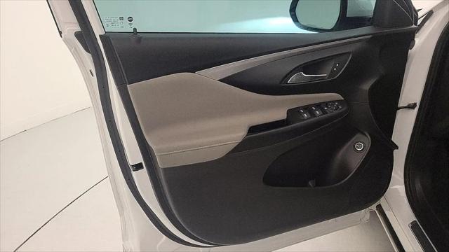2024 Buick NV Avenir FWD