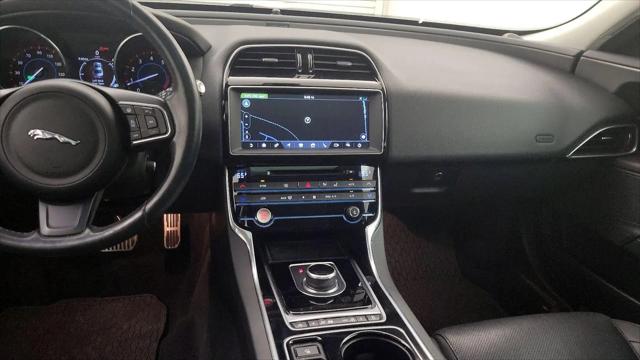 2017 Jaguar XE 25t Prestige