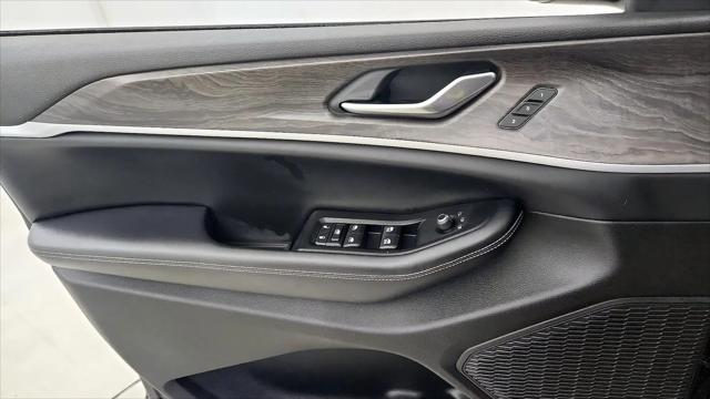 2023 Jeep Grand Cherokee L Limited 4x2