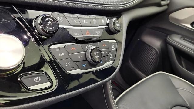 2024 Chrysler Pacifica Limited AWD