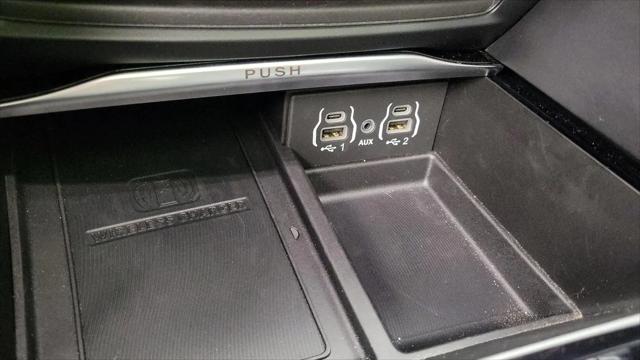 2024 Chrysler Pacifica Limited AWD