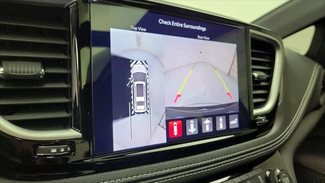 2024 Chrysler Pacifica Limited AWD