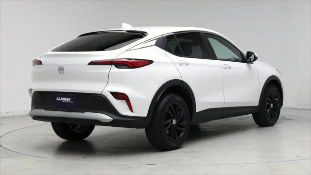 2025 Buick NV Preferred FWD
