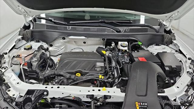 2025 Buick NV Preferred FWD
