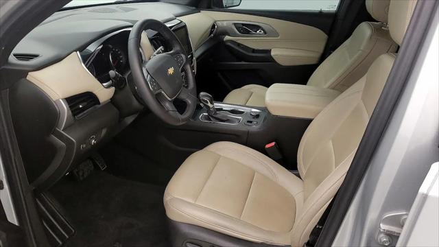 2022 Chevrolet Traverse AWD LT Leather