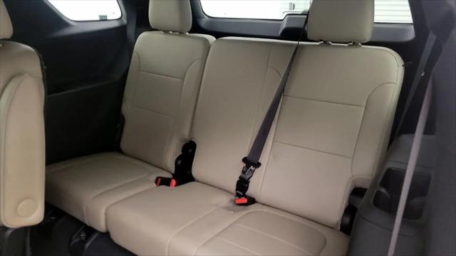 2022 Chevrolet Traverse AWD LT Leather