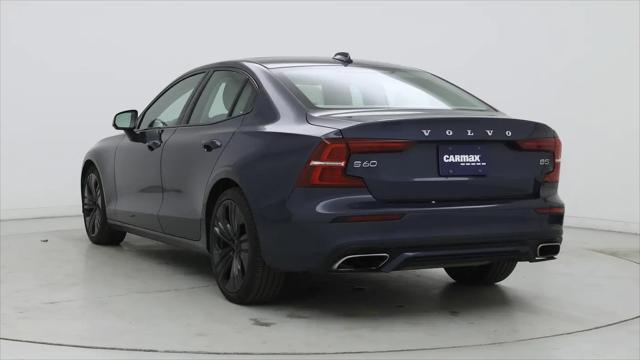 2022 Volvo S60 B5 Momentum