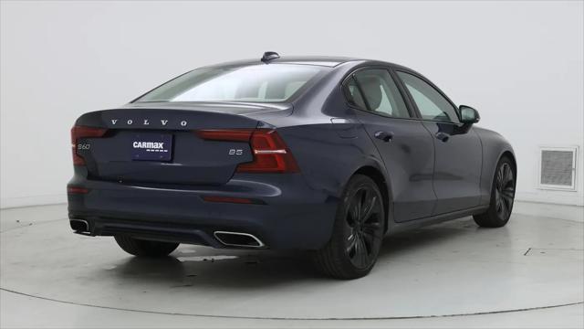 2022 Volvo S60 B5 Momentum