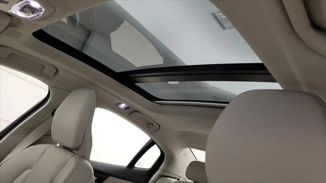 2022 Volvo S60 B5 Momentum